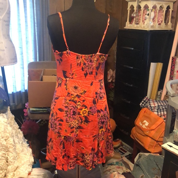 Beautiful FREE PEOPLE Summer Dress Size Medium - Picture 3 of 17